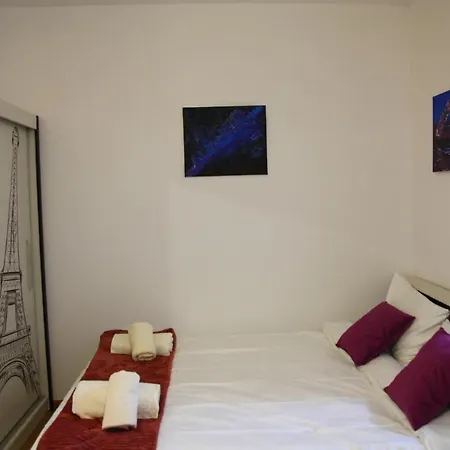 Romantic Luxury In City Center Cluj-Napoca Exterior photo