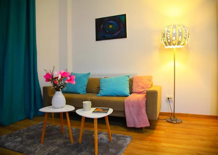 Romantic Luxury In City Center
